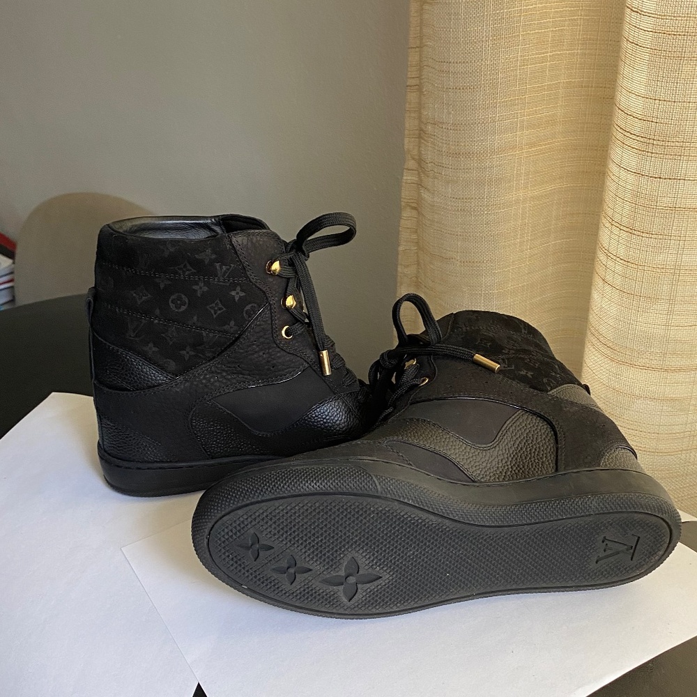 Louis Vuitton black monogram hi top rubber leather hi top fashion shoes wedges - Picture 10 of 11